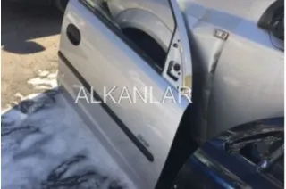 Opel Corsa C Çıkma Sağ Ön Kapı Orijinal Gümüş Gri